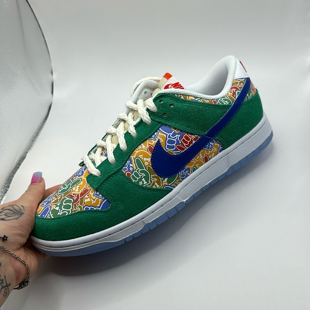 Deadstock Nike dunk low ‘Foam Finger’ size 10